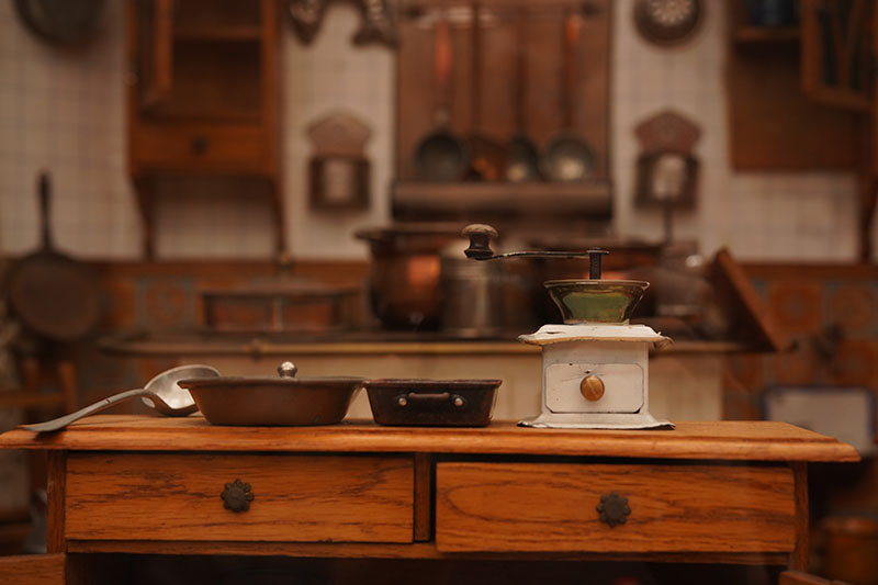 箱根ドールハウス美術館の調理器具のミニチュア