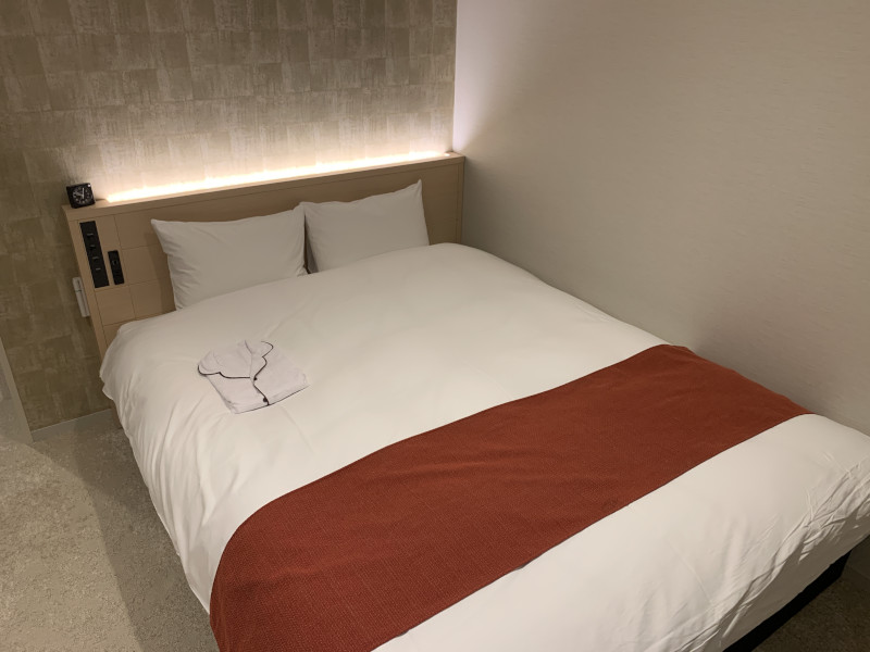 ダイワロイネットホテル松山のベッド