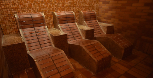 ドーミーインPREMIUM小樽の休憩用の椅子